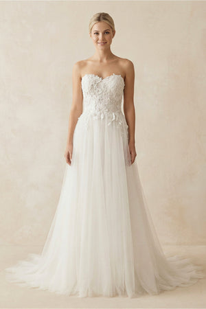 Appliqued Sweetheart A - Line Tulle Wedding Dress in White - KISS BRIDAL Wedding Dresses