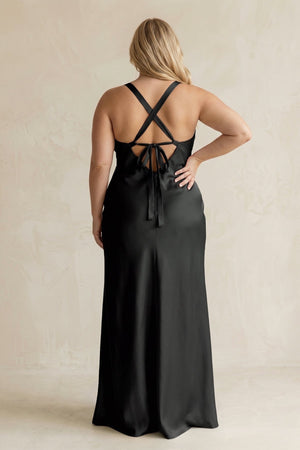 Black V-Neck Sheath Satin Bridesmaid Dress With Slit (2) | KISSBRIDAL[sizeplus]