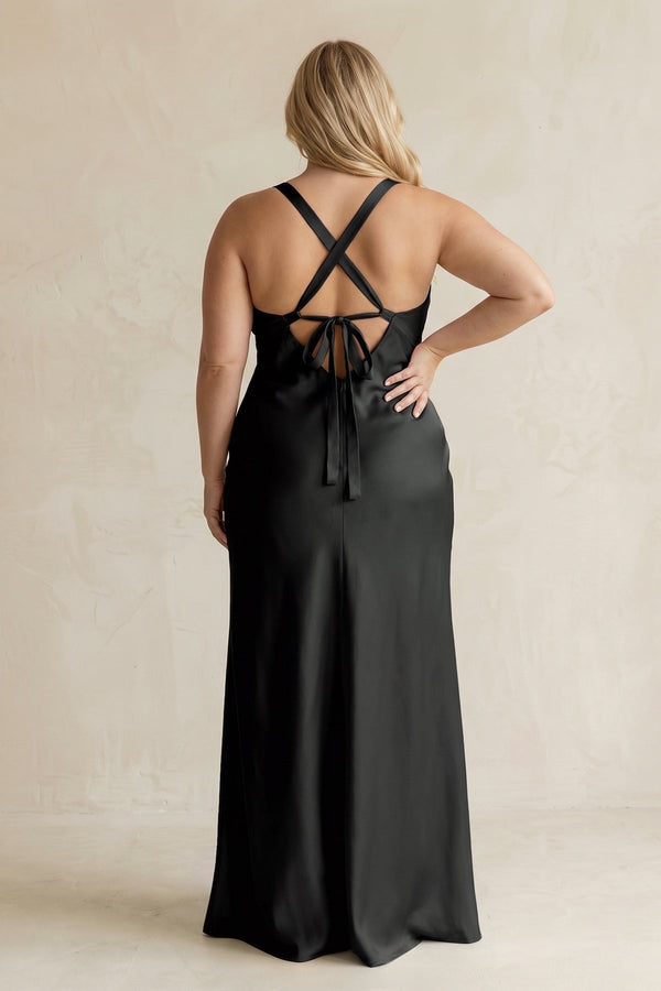 Black V-Neck Sheath Satin Bridesmaid Dress With Slit (2) | KISSBRIDAL[sizeplus]