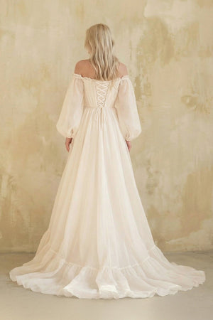 Sweetheart Long Sleeves Tulle Wedding Dress in Ivory - KISS BRIDAL Wedding Dresses