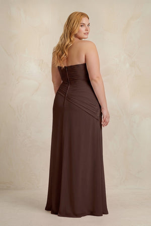 Espresso Sheath Chiffon Strapless Pleated Bridesmaid Dress (4) | KISSBRIDAL[sizeplus]