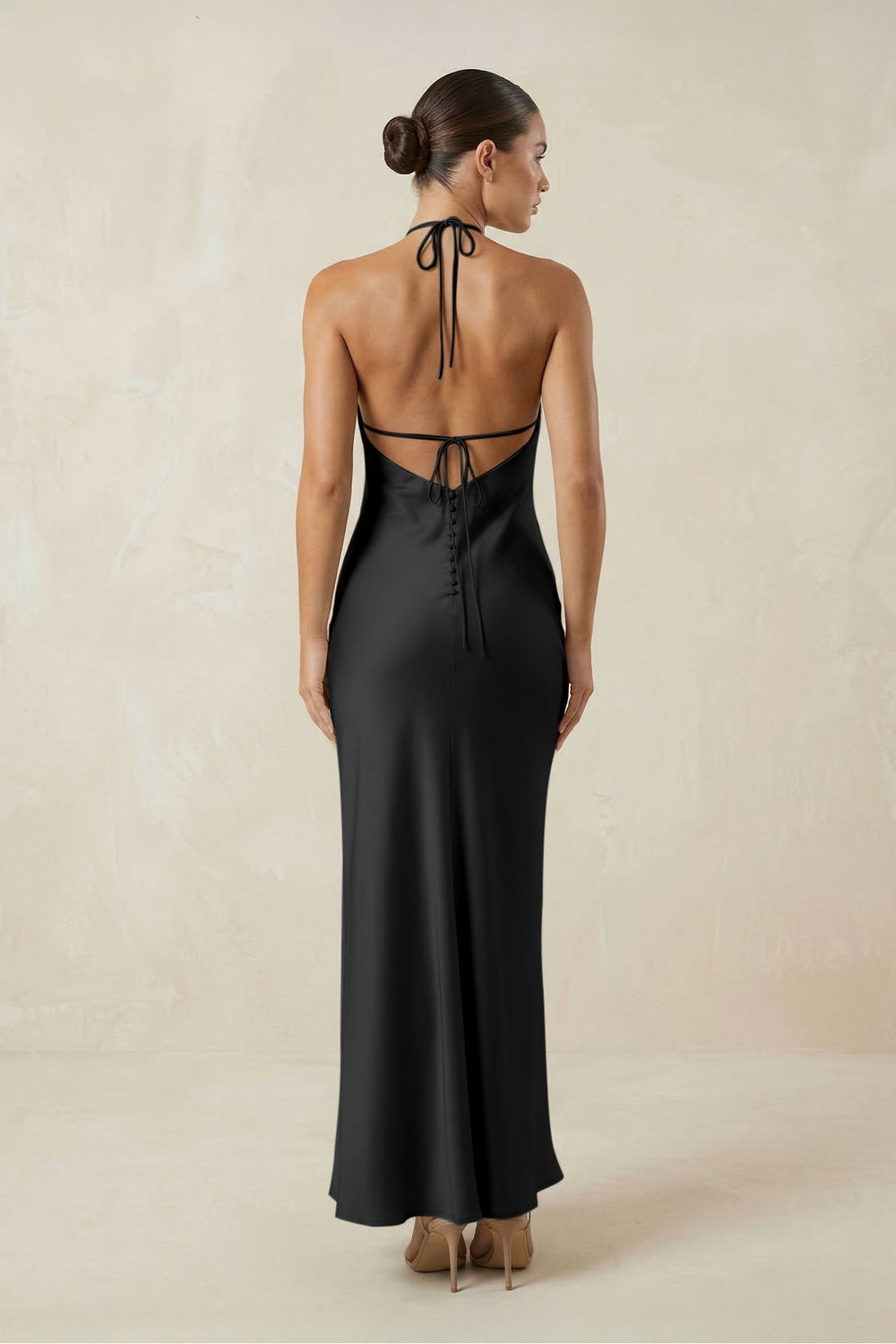 Halter Satin Sheath Midi Bridesmaid Dress in Black
