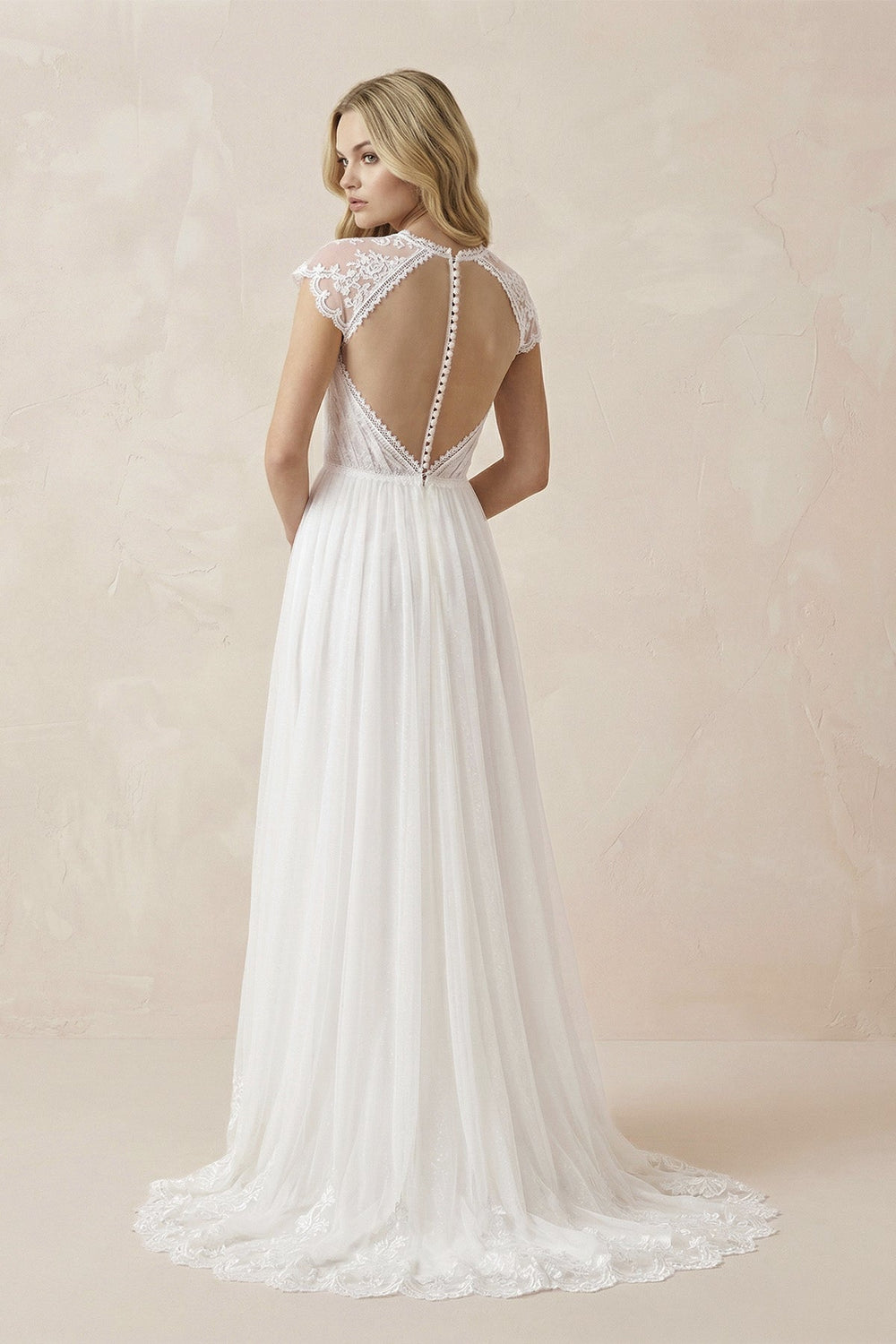 Lace Cap Sleeve V-Neck  A-Line Tulle Wedding Dress in White