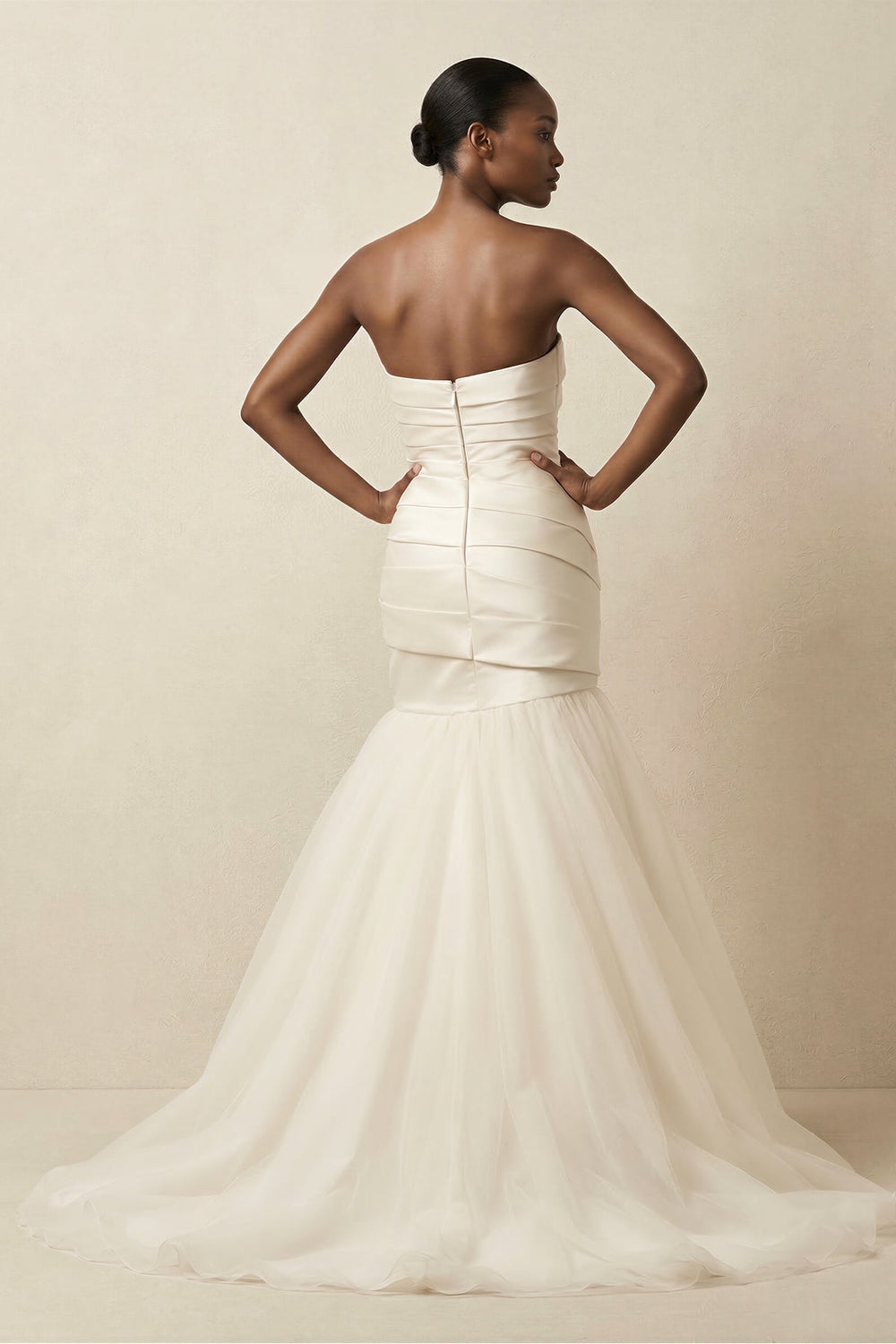 Mermaid Satin Strapless Pleated Wedding Dress in White