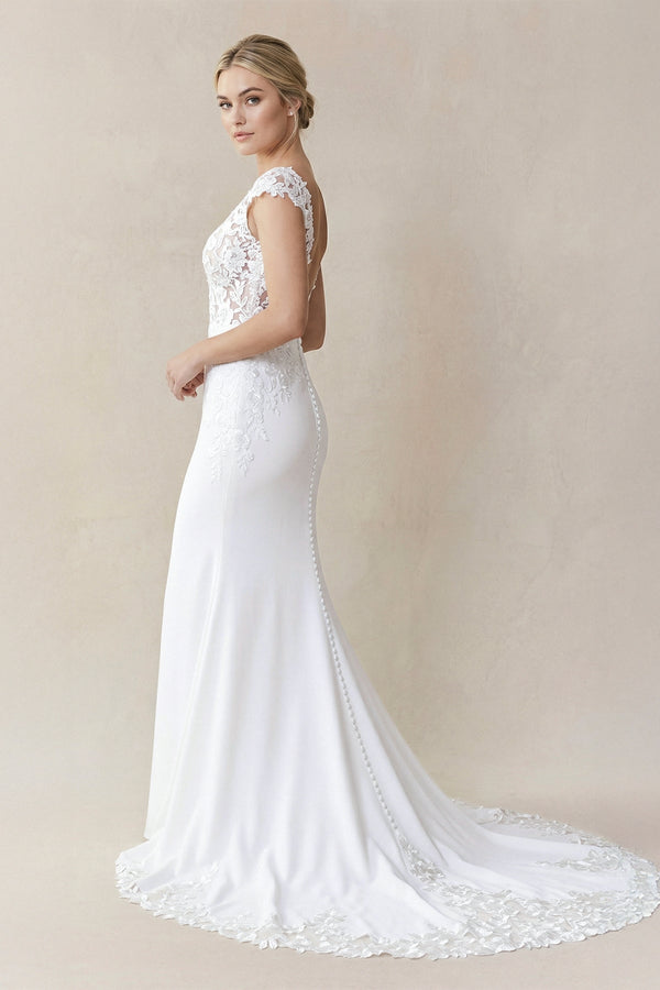 Mermaid Short Sleeves Lace Wedding Dress With Appliques in White - KISS BRIDAL Wedding Dresses