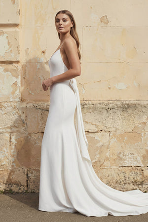 Mermaid Spaghetti Straps V - Neck Wedding Dresses in White - KISS BRIDAL Wedding Dresses