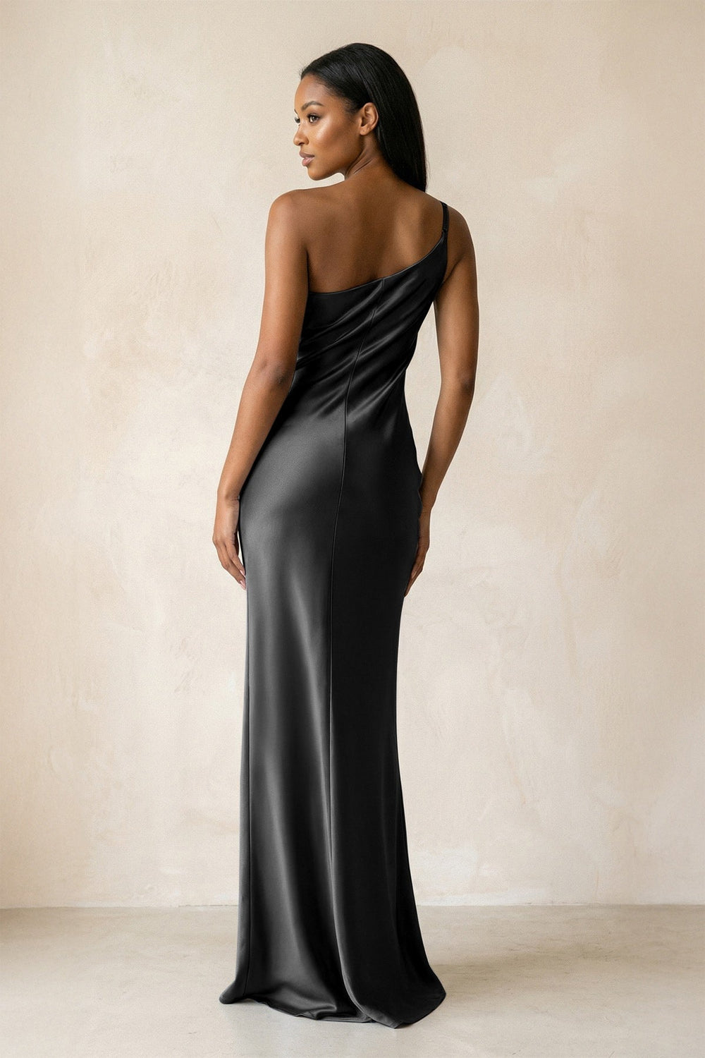 One-Shoulder Sheath Ruched Bridesmaid Dress in Black