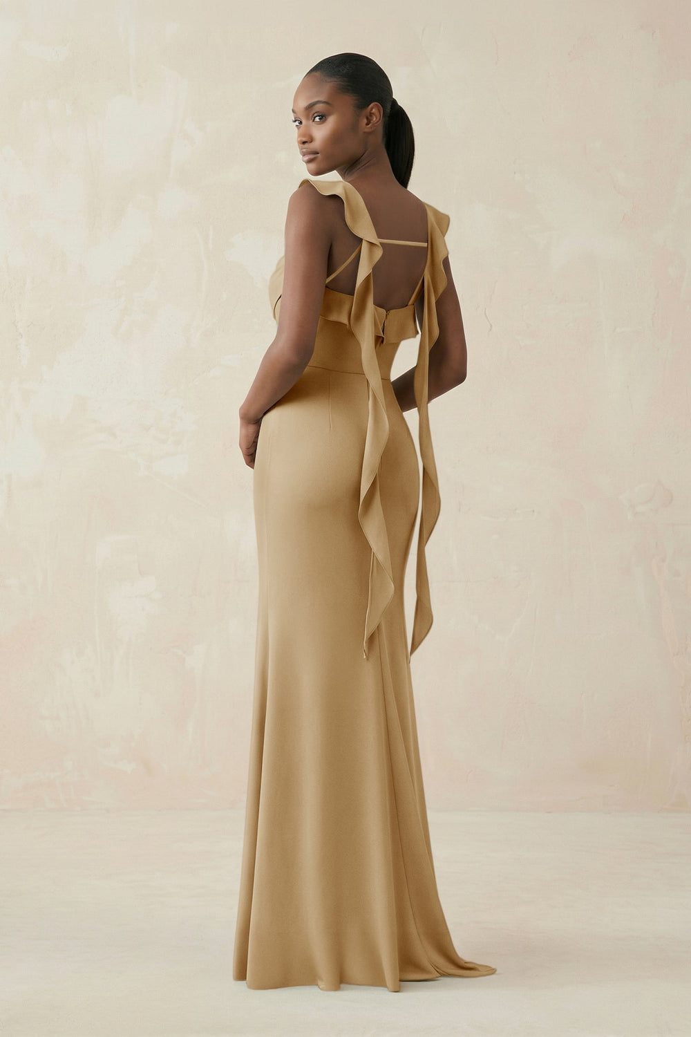 Ruffled Sleeve Sheath Satin Bridesmaid Dress in Champagne