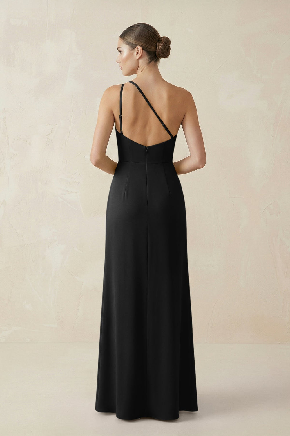 Sheath One-Shoulder Ruched Bridesmaid Dress With Slit in Black