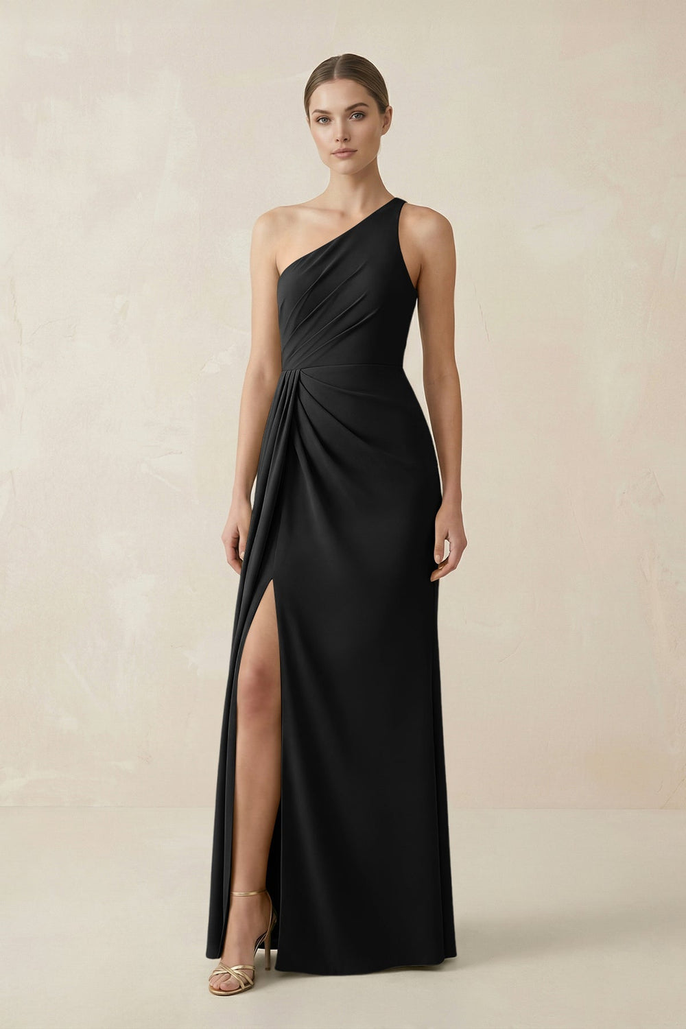 Sheath One-Shoulder Ruched Bridesmaid Dress With Slit in Black