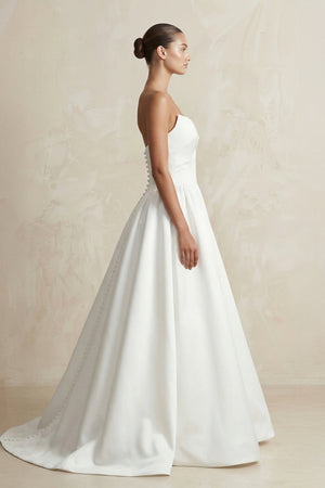 Simple Sweetheart Satin Ball Gown Wedding Dress in White - KISS BRIDAL Wedding Dresses