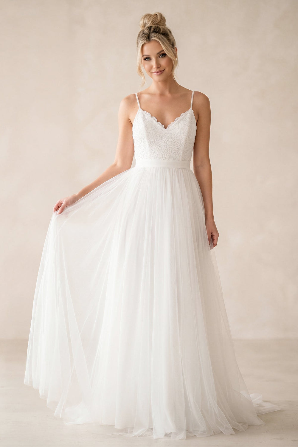 Spaghetti Straps A-Line Tulle Ruched Wedding Dress in White