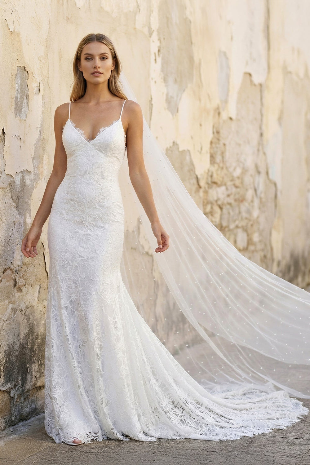 Spaghetti Straps Mermaid Lace Wedding Dress in White