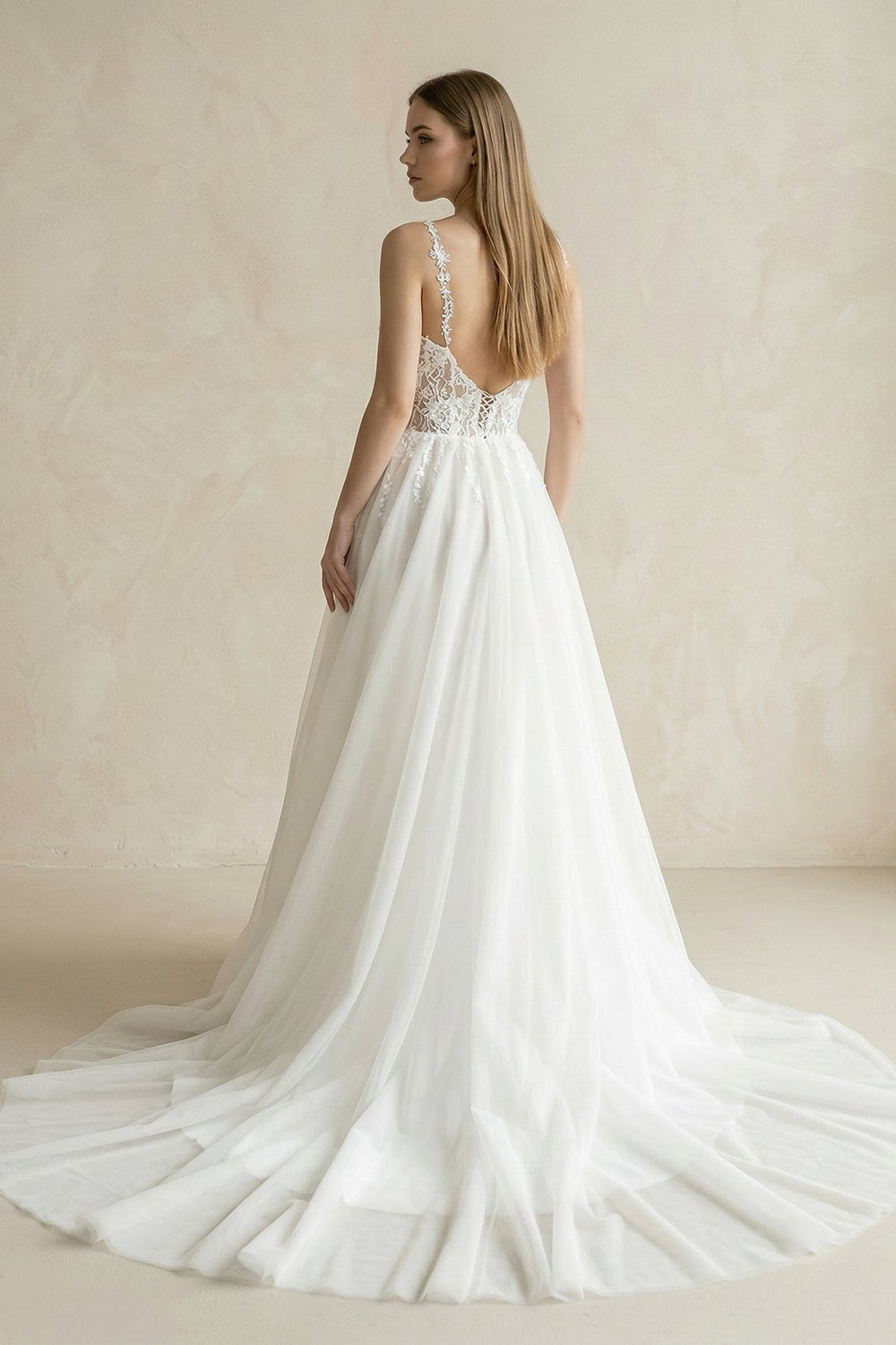 Spaghetti Straps Tulle A-Line Appliqued Wedding Dress in White