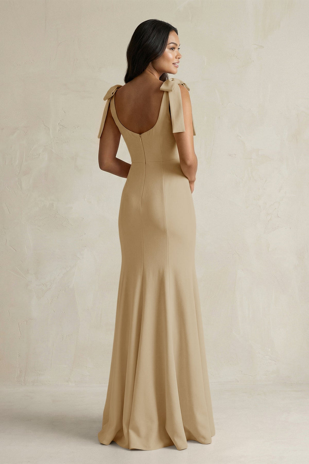 Square Neck Mermaid Bridesmaid Dress With Bow in Champagne