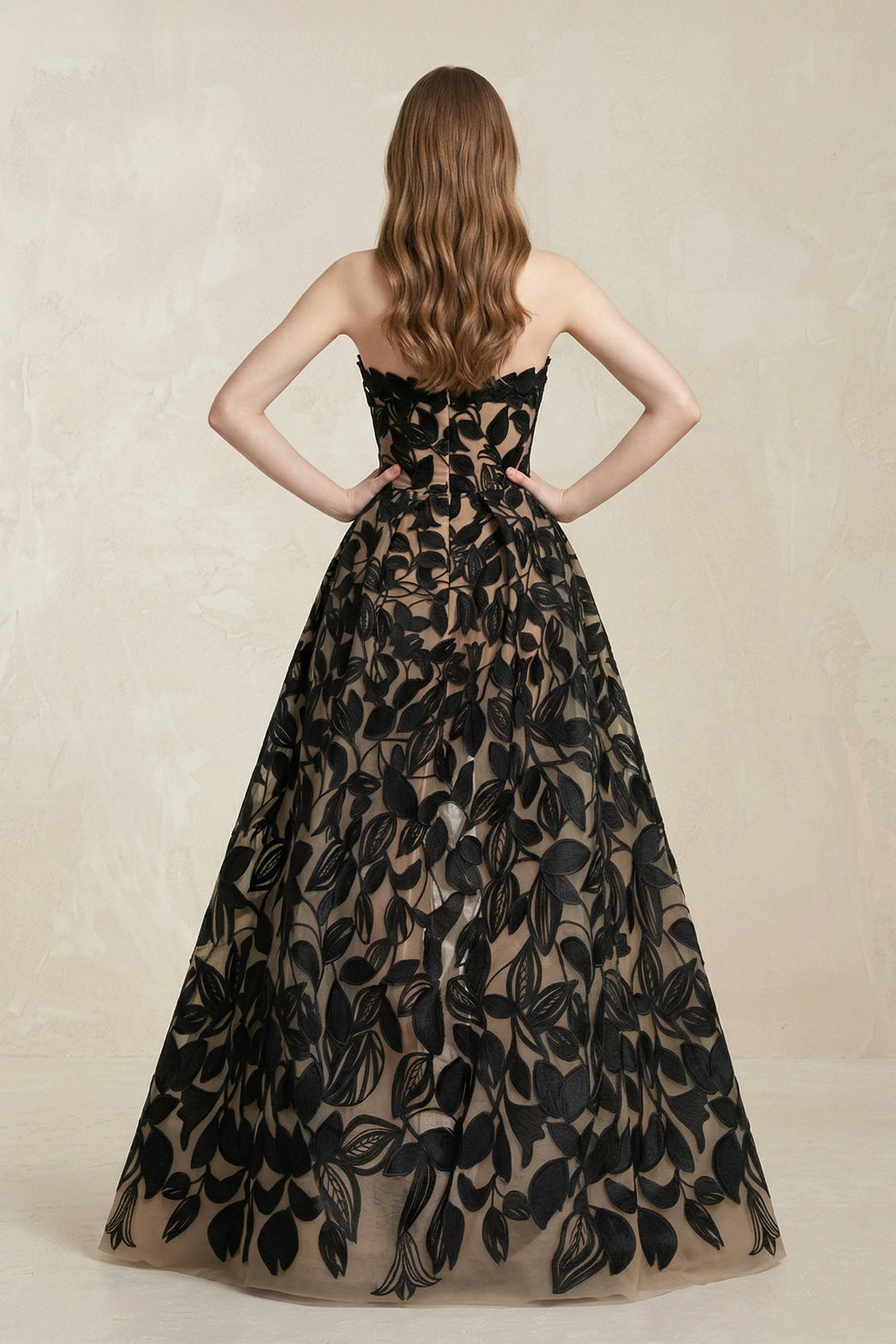 Sweetheart A-Line Appliqued Wedding Dress in Black