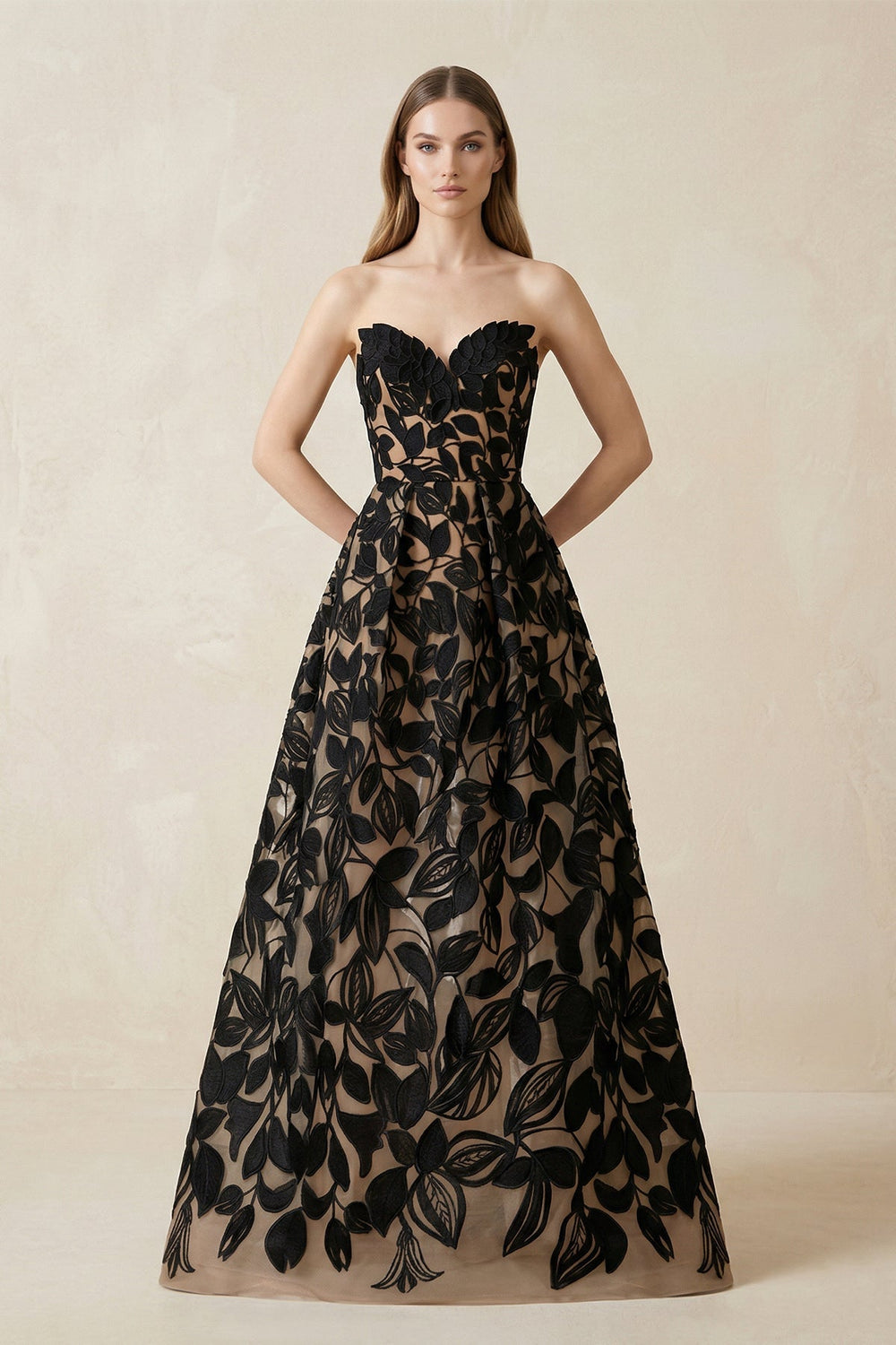 Sweetheart A-Line Appliqued Wedding Dress in Black