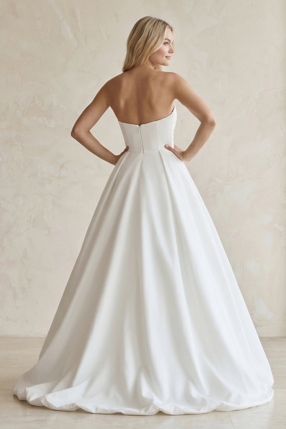 Sweetheart Ball Gown Ruched Satin Wedding Dress in White