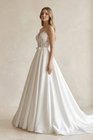 Sweetheart Appliqued Satin Ball Gown Wedding Dress in White - KISS BRIDAL Wedding Dresses
