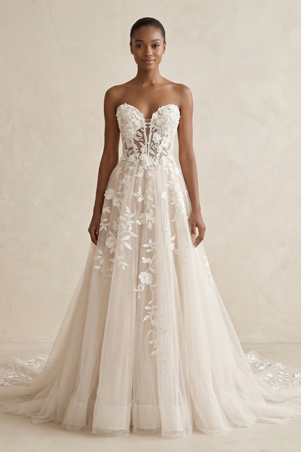 Sweetheart Appliqued Tulle Corset Wedding Dress in Ivory