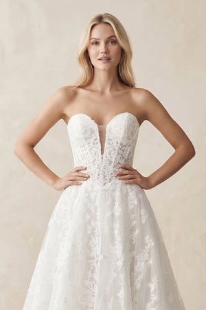 Sweetheart Lace A - Line Ruched Wedding Dress in White - KISS BRIDAL Wedding Dresses