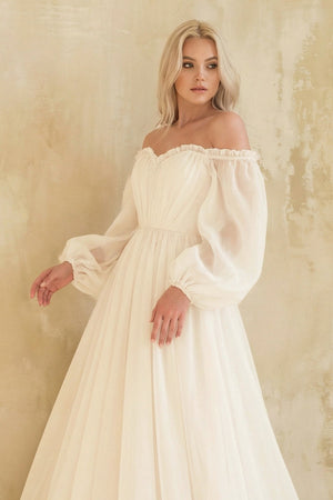 Sweetheart Long Sleeves Tulle Wedding Dress in Ivory - KISS BRIDAL Wedding Dresses