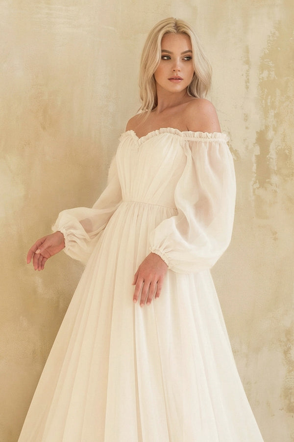 Sweetheart Long Sleeves Tulle Wedding Dress in Ivory - KISS BRIDAL Wedding Dresses