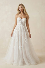 Sweetheart Tulle A - Line Appliqued Wedding Dress in Ivory - KISS BRIDAL Wedding Dresses