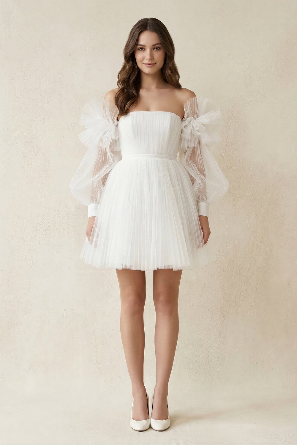 Tulle A-Line Long Sleeves Mini Wedding Dress in Ivory