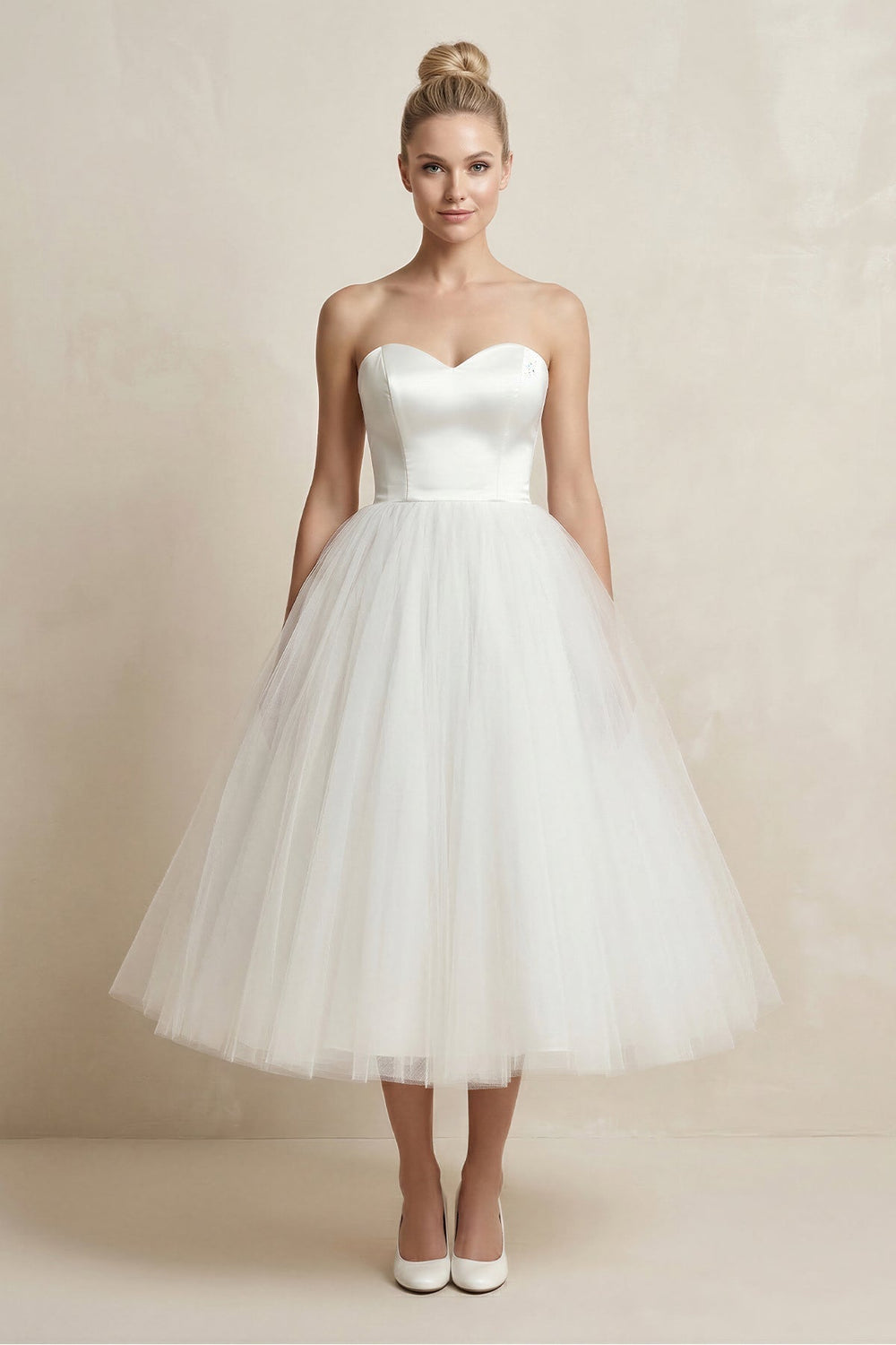 Sweetheart Ball-Gown Tulle Midi Wedding Dress in White