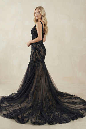 V - Neck Mermaid Appliqued Tulle Wedding Dress in Black - KISS BRIDAL Wedding Dresses
