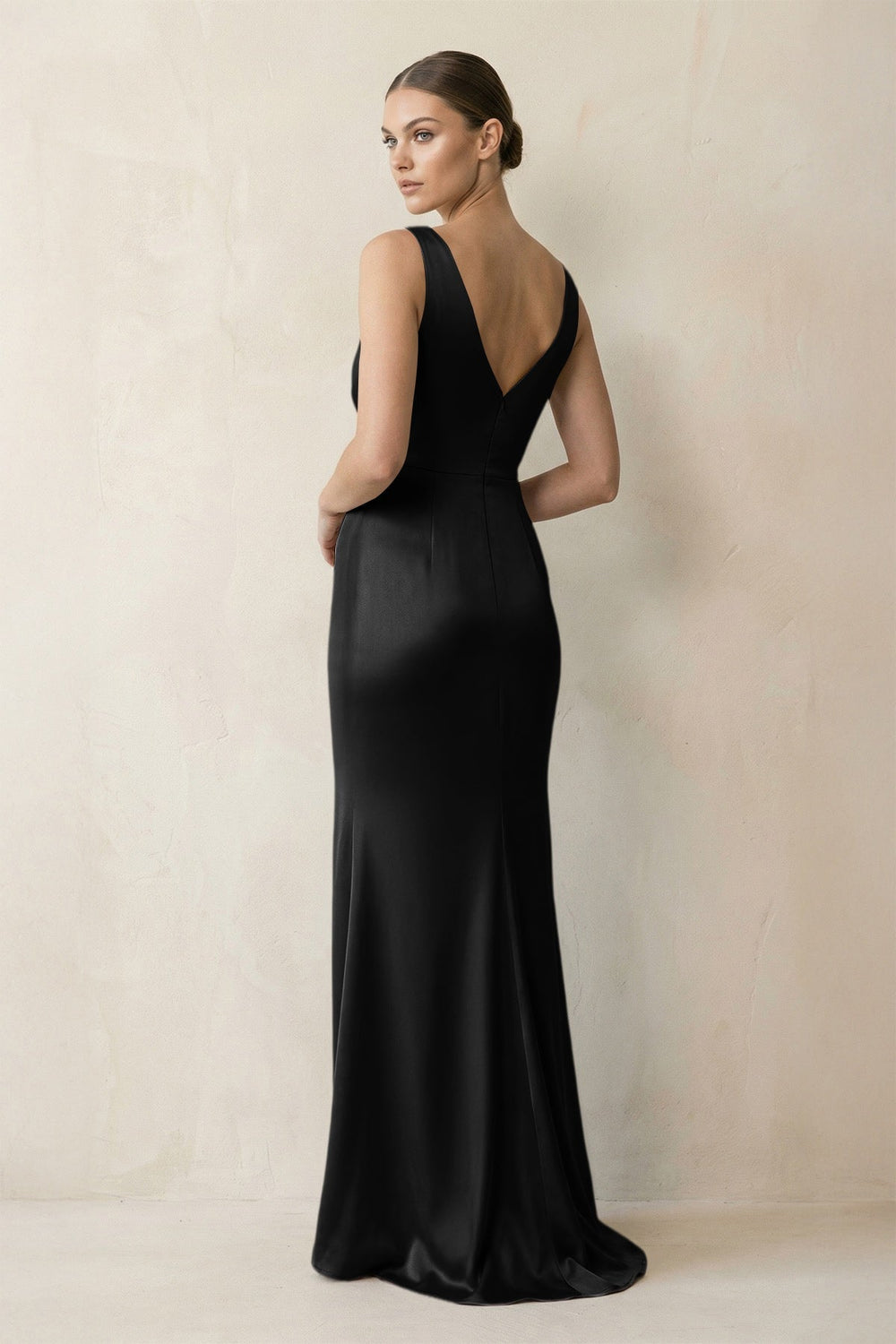 V-Neck Satin Ruched Sheath Bridesmaid Dress in Black